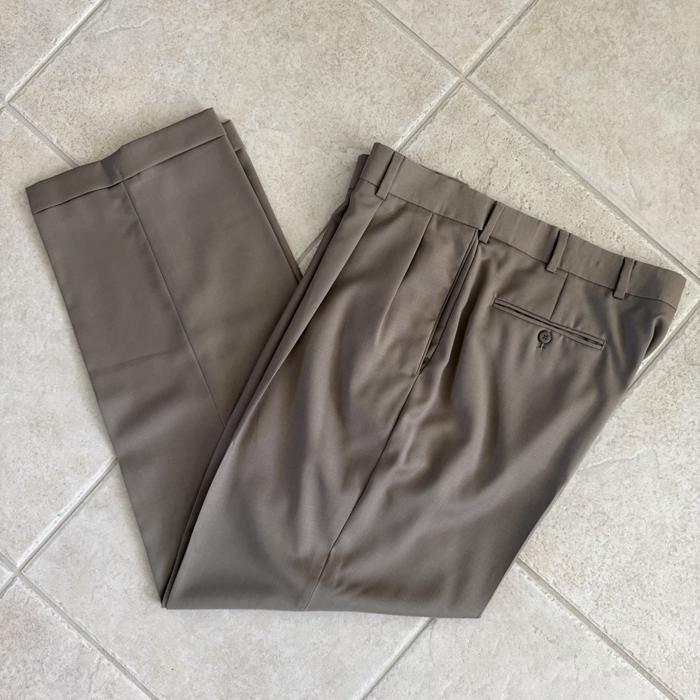 Stafford Performance Dress Pants 40x32 Khaki Pleated Cuffed Classic Fit Wool